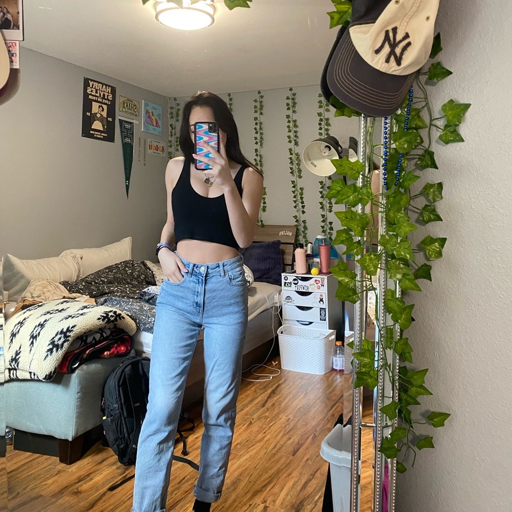 american eagle mom jeans